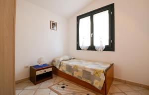 2 Bedroom Nice Apartment In Santantioco