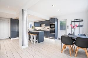 Longfield Lane House