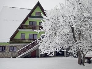 Hacjenda - Apartamenty i Pokoje Gościnne