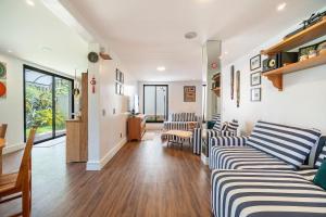 Atalaia SPA 1 Qto c Hidro by Achei Camboriú