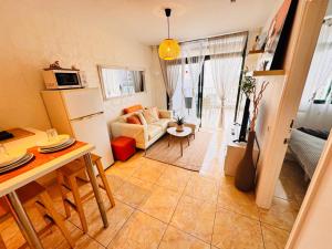 AMADORES BEACH & OCEAN VIEWS