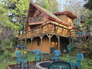 Chez Nous Chalet - Meredith Lodging