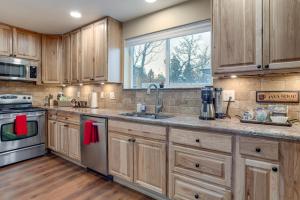 Denver Home with Patio Near City Park and Cherry Creek