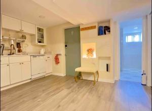 Washington DC, Studio with Parking Trendy NEIGHBORHOOD