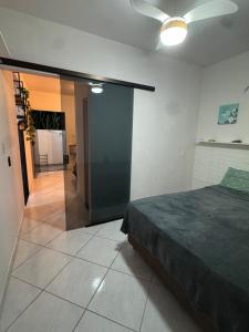 Casa confortável com entrada independente