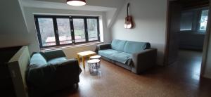 Two Flowers Apartments