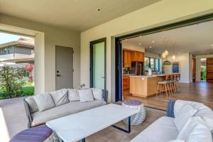 KBM Resorts FREE CAR Honua Kai Luana Ground Floor 3-Bedroom Condo with Private BBQ Walk to Beach HKL-5B