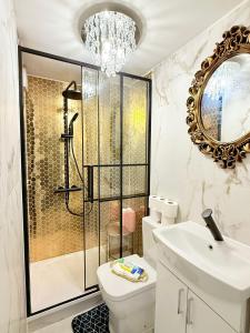 Designer 1-Bed Flat by Tower Bridge