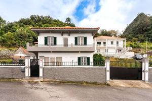 Villa Jardim by GALMI