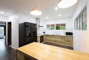 2,5BR Tropical Lakeview Villa I Bangtao Beach