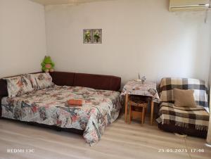 Сонячна набережна 17