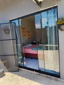 Quarto Privativo com Ár-condicionado a 4km do Beto Carrero e Aeroporto