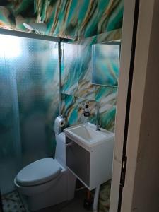 Quarto Privativo com Ár-condicionado a 4km do Beto Carrero e Aeroporto