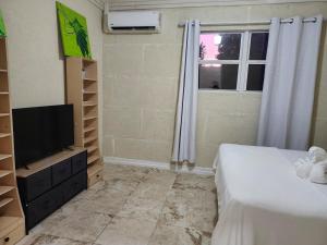 Azura Vacation Rental