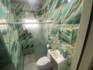 Quarto Privativo com Ár-condicionado a 4km do Beto Carrero e Aeroporto