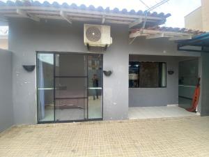 Quarto Privativo com Ár-condicionado a 4km do Beto Carrero e Aeroporto