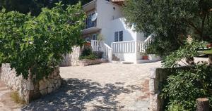 Apartments by the sea Ivan Dolac, Hvar - 16340