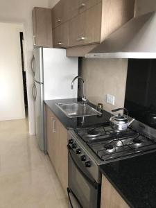 Alvear & Colón - Varesse