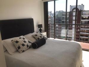 Alvear & Colón - Varesse