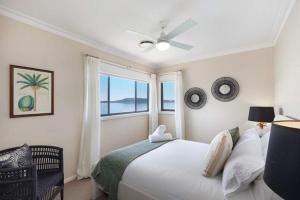 Waters Edge by Coast Hosting