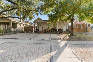 Bell Studio Nestled Nook #3 in DHeart of Eastwood