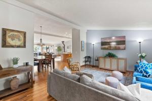 Just Around the Bend For 8