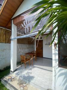 Durdangin Tiny House Near Rice field