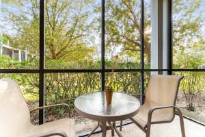 Serenity at Bahama Bay For 8