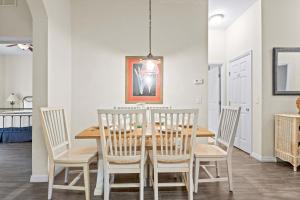 Serenity at Bahama Bay For 8