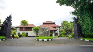 Grand Whiz Hotel Nusa Dua Bali