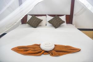 Angel White in Unawatuna