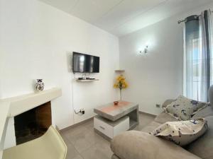 Casa acogedora con piscina privada en Torroella de Montgrí, perfecta para vacaciones en familia - HISP-7-48