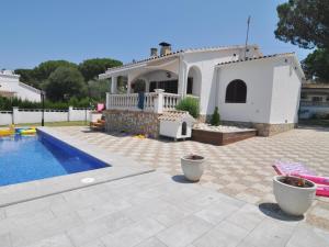 Casa tranquila con gran jardín - HISP-7-89