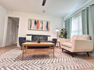 Cozy Modern 3BR Escape - Sanford