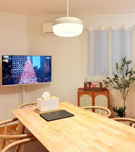 Spacious 2BR Apartment near Subway Free Parking Seoul