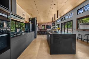 Contemporary on Evergreen