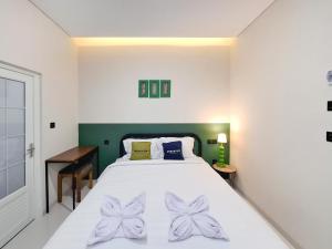 Urbanview Terra Hotel Syariah Near Stasiun Sragen by RedDoorz