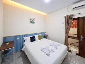 Urbanview Terra Hotel Syariah Near Stasiun Sragen by RedDoorz