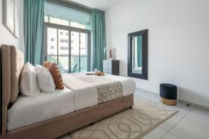 Frank Porter - Panoramic Tower