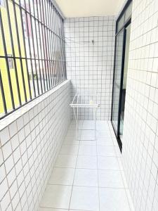 Apto completo na Praia do Bessa, 3 quartos com ar, 100m2