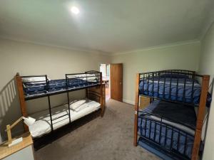 Oasis of Hope - Guest House by the creek - 2 bedroom - 1 bathroom - veranda