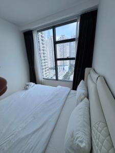 Sunwah Pearl Luxury Apt - Near Landmark 81 & District 1