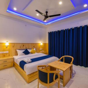 Hotel The SSB - ! luxury balcony rooms ! mountain view ! rooftop cafe ! big parking ! property of the year !