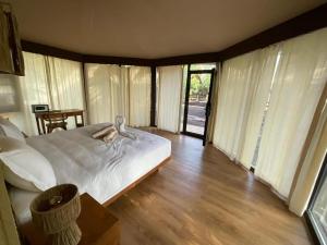 Beachfront Glamping - Escape in Nature