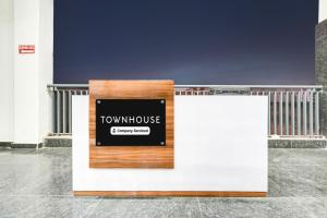 Super Townhouse Sector 102 Noida