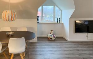 Cozy Apartment In Varde With Wifi