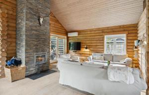 Lovely Log House On Møn
