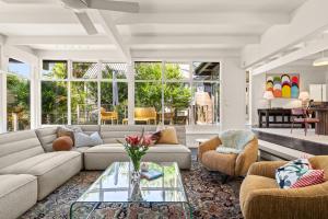 Palmgrove Mid Century Modern House, Avalon Beach