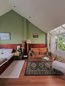 Feb House Da Lat - Áp mái 36m2 free Netflix & Youtube Premium, view thành phố