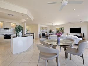 The Peninsula Panorama